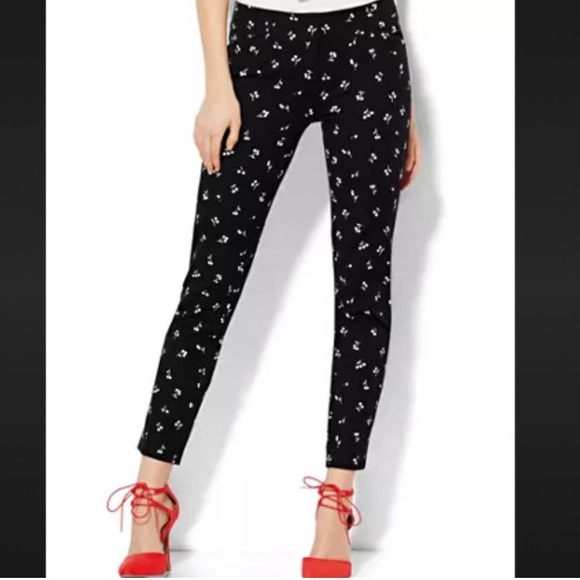 New York & Company Pants - New York & Company Black/White Cherry Print Slim Fit Audrey Ankle Pants, 6